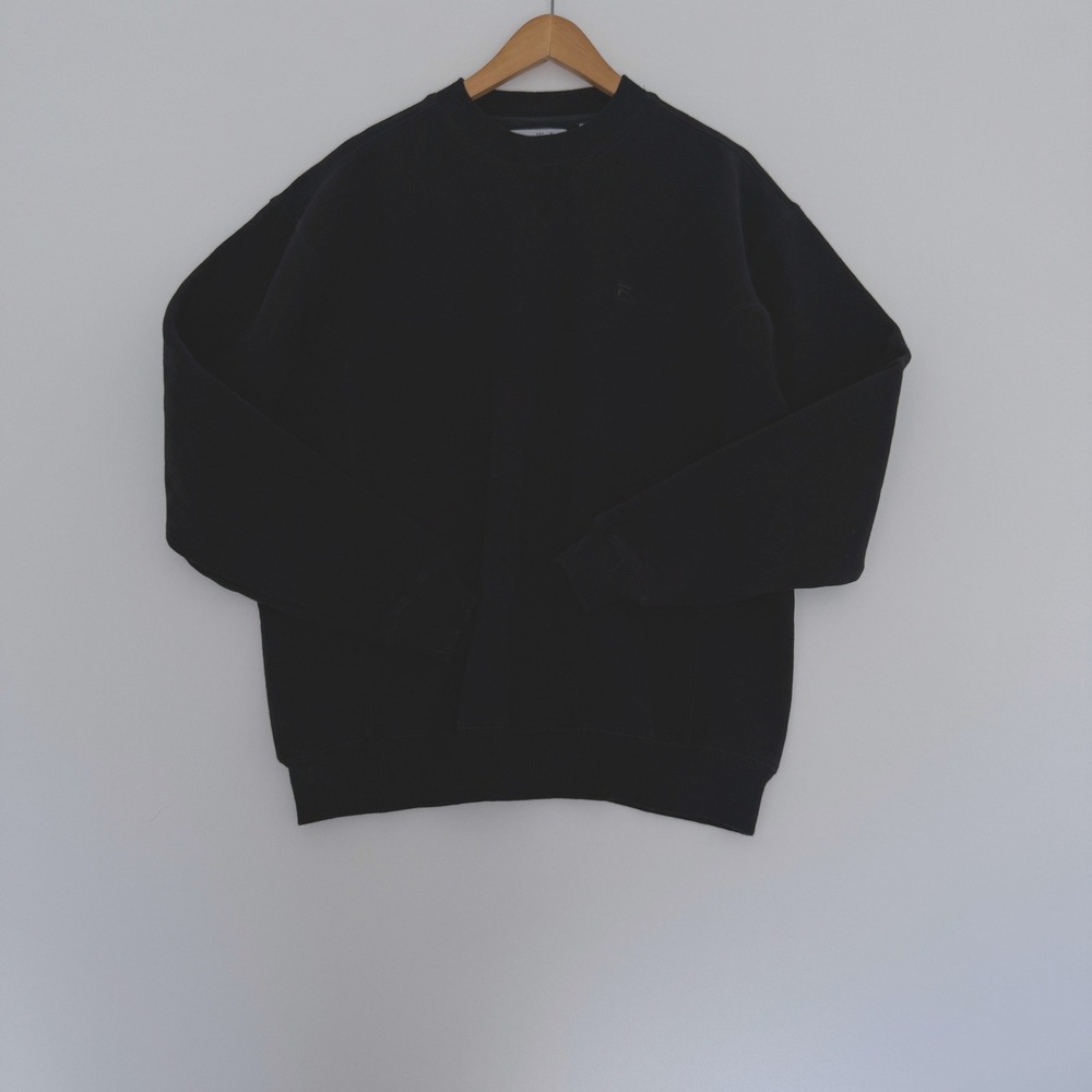 FILA Sweatshirt Mens M Black Crewneck Embroidered Logo Ribbed Trim Pullover
